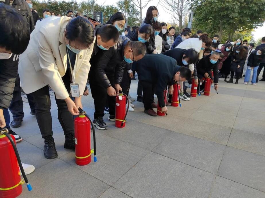 西馳電氣消防應急演練實錄(圖4) 西馳電氣消防應急演練實錄(圖4)